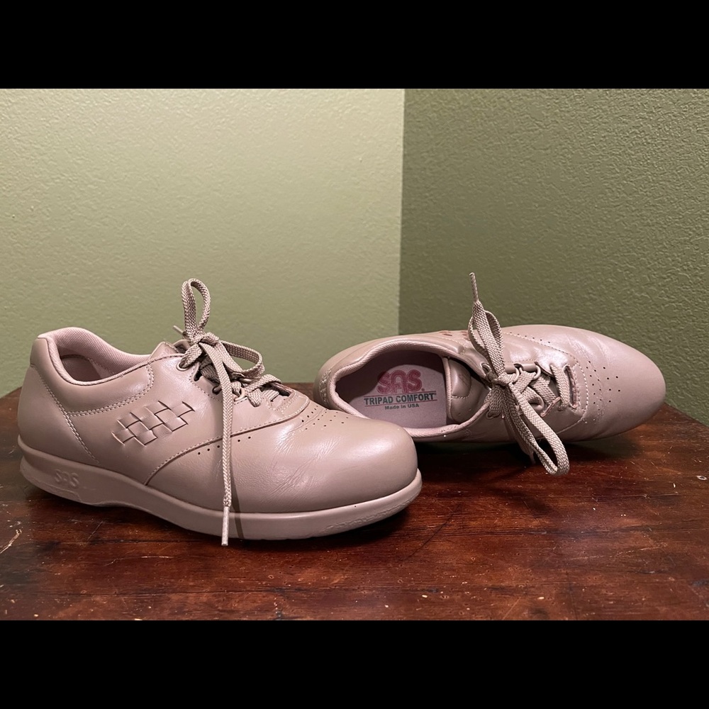SAS Free Time Beige Leather Comfort Shoes Size 8 M